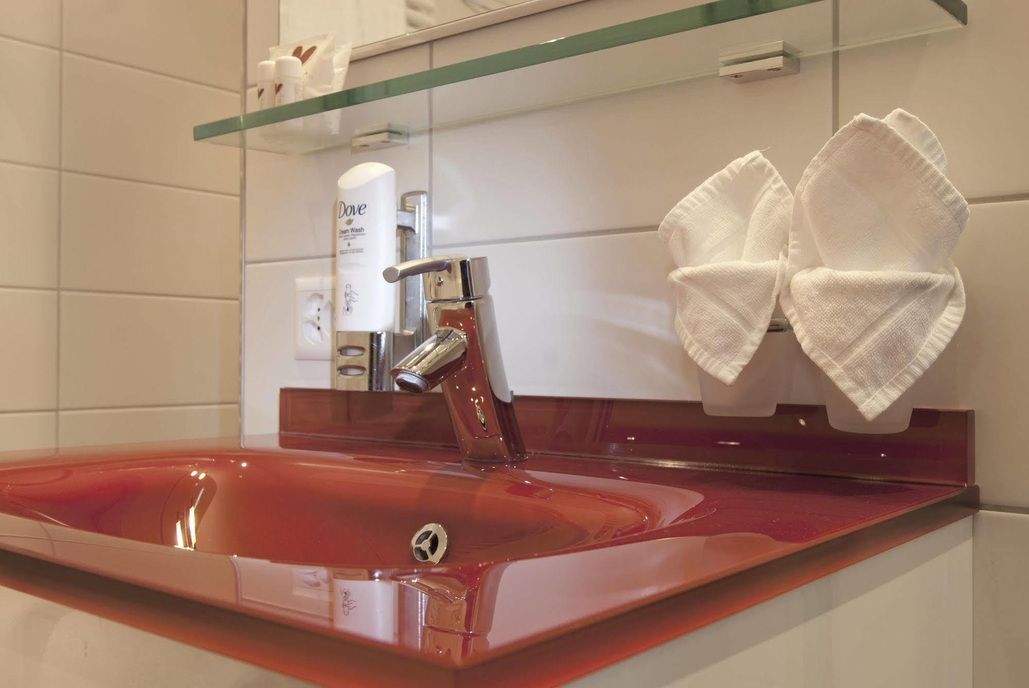 Simi Hotel 4*